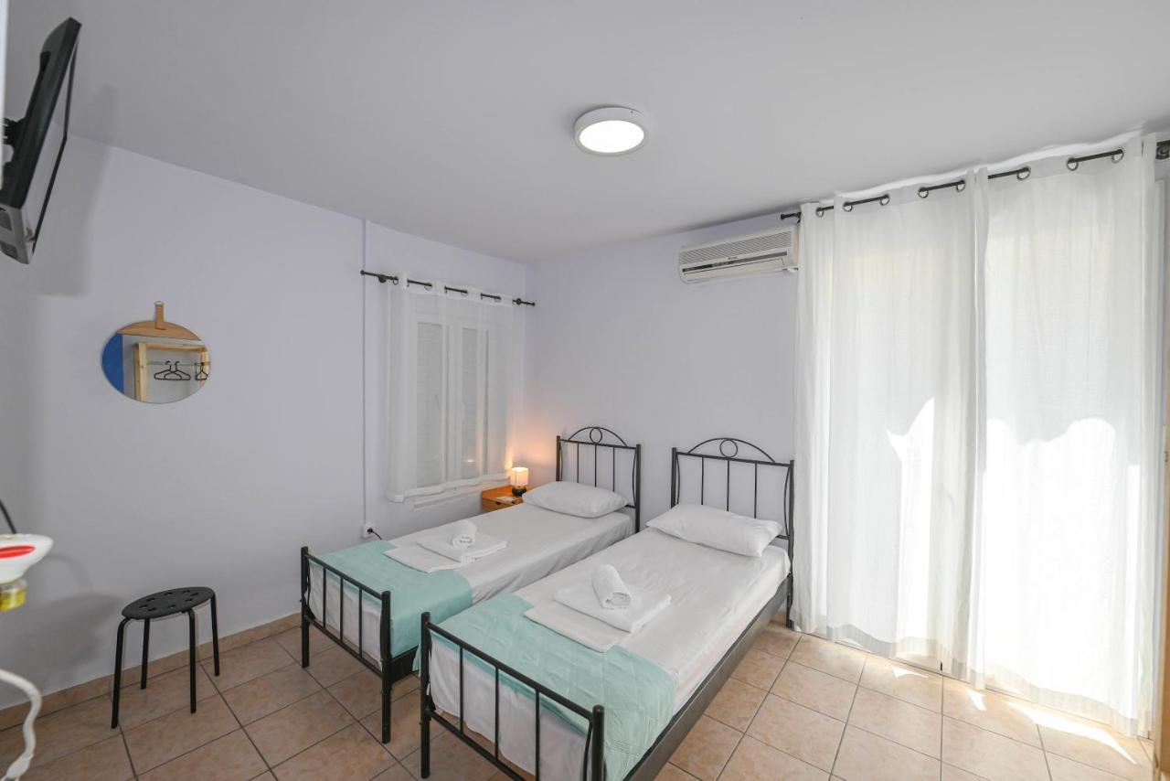 Hermes Rooms Tinos ภายนอก รูปภาพ
